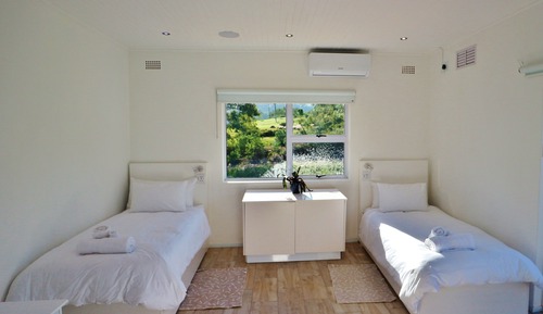 Habitación familiar, varias camas, vistas a la montaña, planta baja