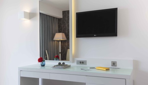 Habitación familiar, vistas al complejo turístico