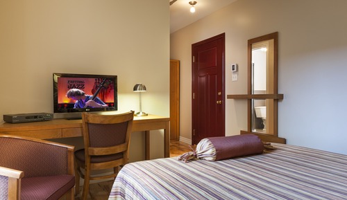 Habitación superior, 1 cama de matrimonio, baño privado