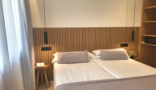 Suite, balcón, vistas al jardín (No Kitchen)