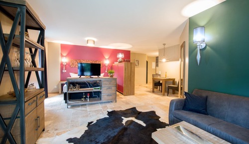 Estudio (Apartment Boardinghouse)