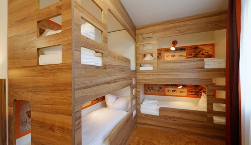 Habitación familiar (2 adults and 4 children)