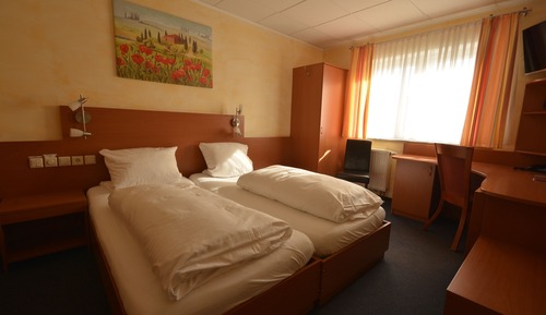Habitación estándar doble, 1 cama de matrimonio, no fumadores
