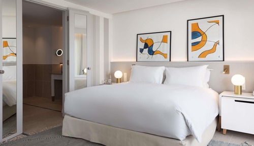 Suite junior, 1 cama de matrimonio grande, terraza, vistas al jardín