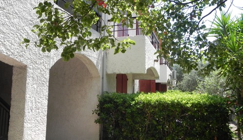Apartamento, vistas al jardín (Residence)