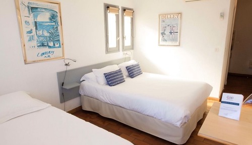 Habitación triple Confort, vistas al jardín