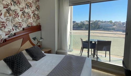 Habitación Confort, 1 cama de matrimonio, no fumadores, balcón