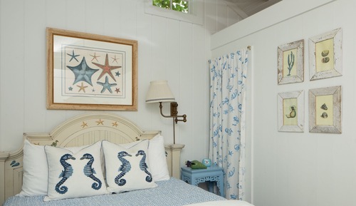Harbor Cottage Queen Bed Cove View