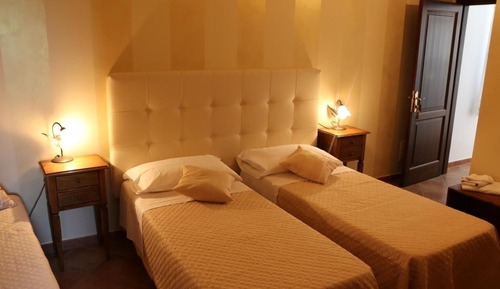 Habitación con 1 cama doble o 2 individuales