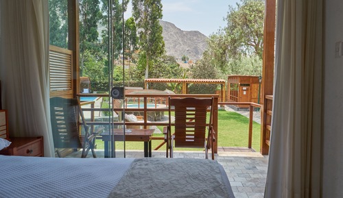 Habitación triple, vistas a la piscina