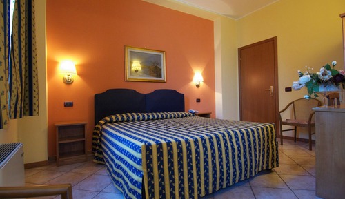 Habitación con 1 cama doble o 2 individuales