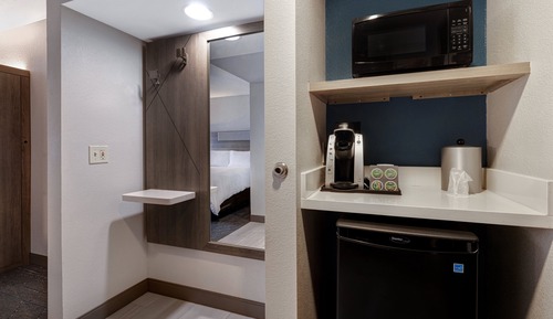 Suite, 1 habitación, accesible para personas con discapacidad (Mobility, Accessible Tub)