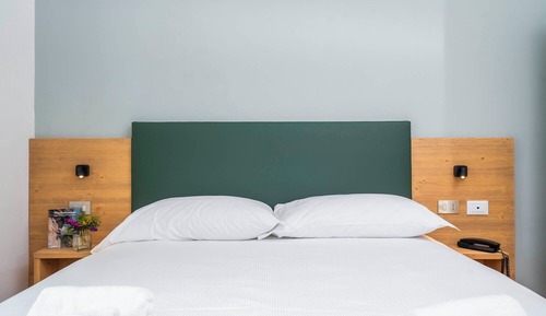 Habitación estándar con 1 cama doble o 2 individuales, 1 habitación