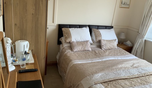 Habitación doble, baño privado