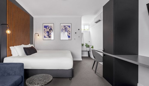 Habitación Deluxe, 1 cama de matrimonio grande con sofá cama