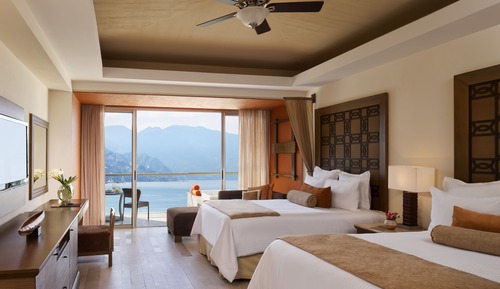 Preferred Club Junior Suite Garden View King