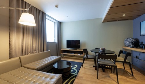 Junior Suite with Club Lounge Access