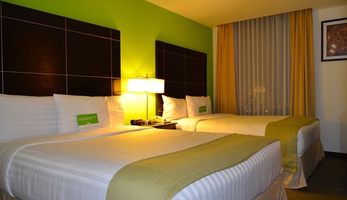 Suite Deluxe, 2 camas dobles, no fumadores (Deluxe Family Suite)