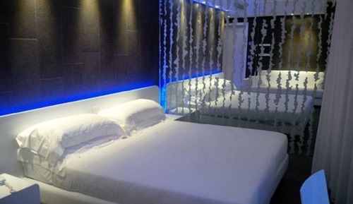Habitación Confort con 1 cama doble o 2 individuales