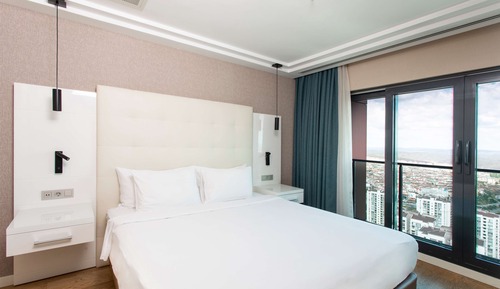 1 Bedroom Apartment