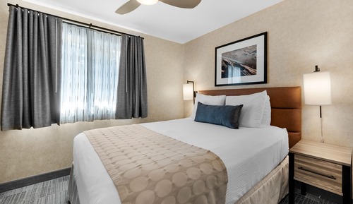 Suite, 1 cama de matrimonio con sofá cama, cocina, vistas parciales al mar