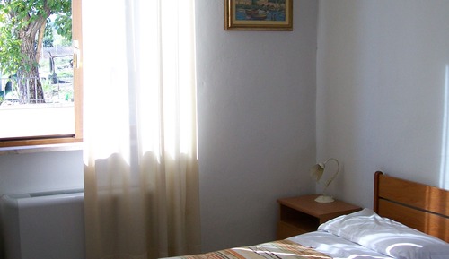 Habitación con 2 camas individuales