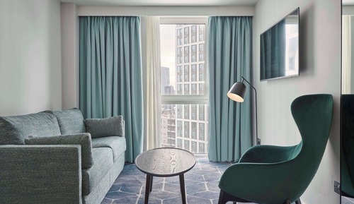 Suite, 1 cama de matrimonio grande con sofá cama
