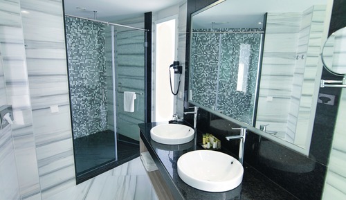 Suite junior, balcón