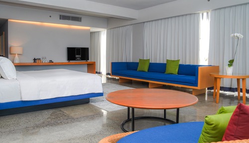 Corner Suite