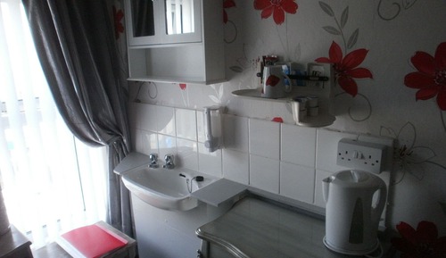Habitación individual básica, baño privado (Room 6)