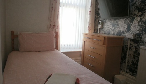 Suite, baño privado (Room 4, sleeps 5)