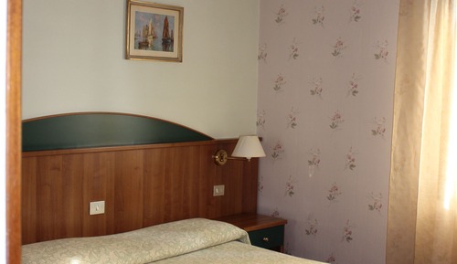 Habitación con 1 cama doble o 2 individuales