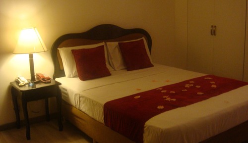Standard Room, 1 Queen Bed