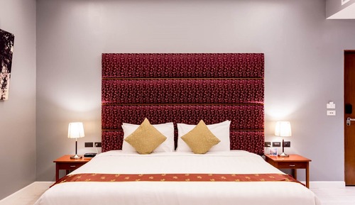Sky Suite with Plunge Pool