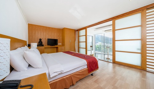 Ocean Suite 4 Bedrooms