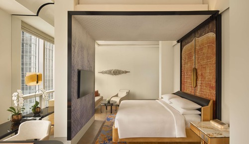 Habitación, 1 cama de matrimonio grande, Acceso al salón del club, vistas a la ciudad