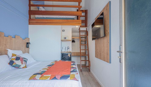 Habitación estándar, varias camas, no fumadores, entresuelo