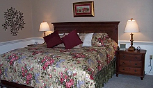 Habitación cuádruple estándar, baño privado (Camelot King Suite 8)