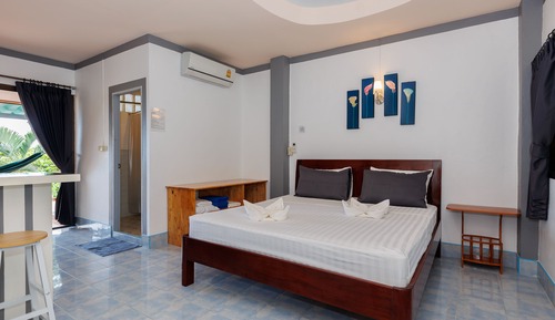 Junior Sunset View Room