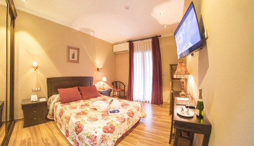 Habitación con 1 cama doble o 2 individuales (Spa Access)