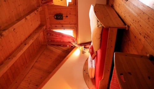 Habitación estándar con 1 cama doble o 2 individuales, vistas a la montaña