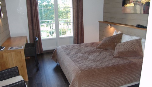 Habitación con 2 camas individuales, vistas al campo de golf