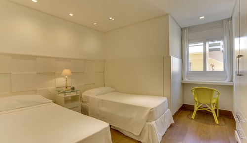 CASA DE 2 QUARTOS 658 - 4 pessoas 