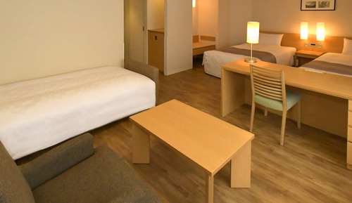 Habitación Deluxe con 2 camas individuales, no fumadores (With Sofa Bed and Extra Bed)