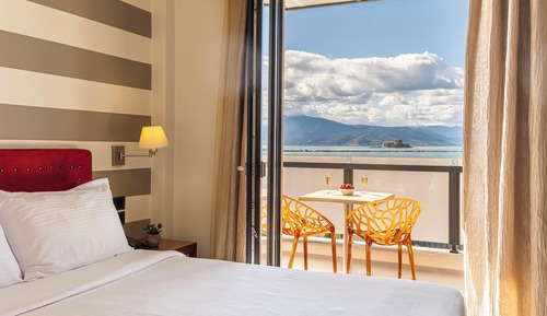 Superior Twin Room with Old Town and Sea View 20m²