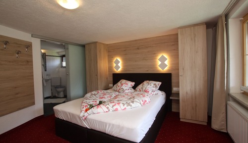 Suite básica, 1 habitación, vistas a la montaña