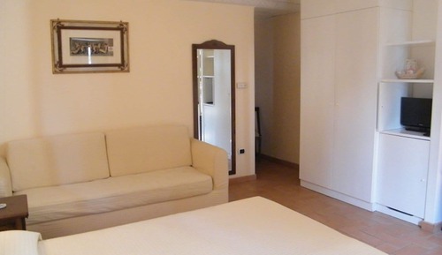 Habitación triple clásica, vistas al parque