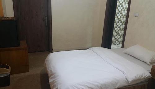 Habitación básica doble de uso individual, 1 cama doble, vistas a la ciudad