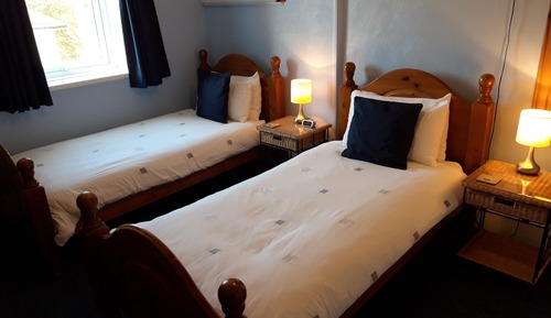 Standard Twin Room, Shared Bathroom