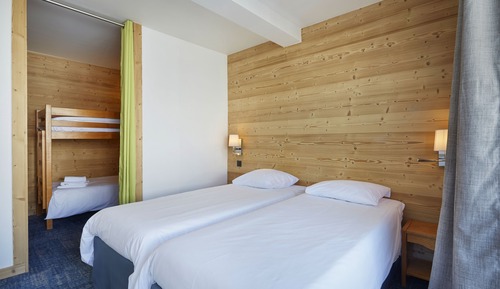 Habitación cuádruple estándar